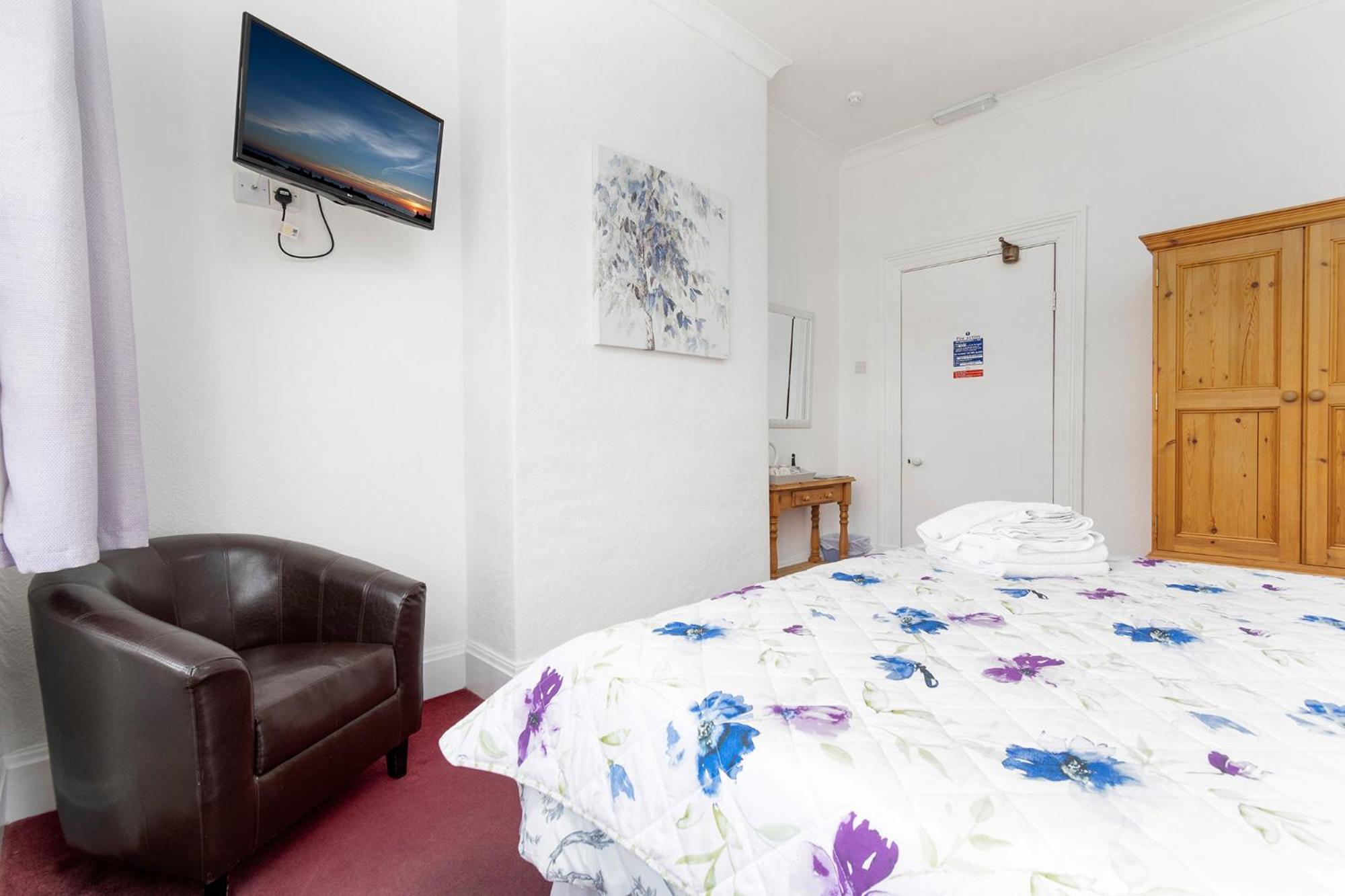 Dolafon Guest House 兰贝里斯 外观 照片